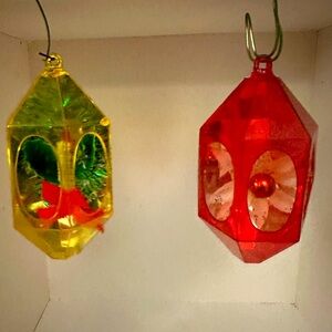 Vintage 1960’s Jewel Brite 2 HEXAGON DIORAMA ORNAMENTS Candle Wreath Reflective